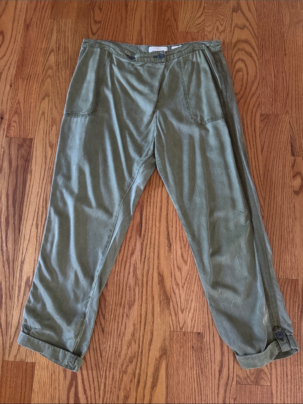 Women’s Cropped Utility Pants in Olive Green